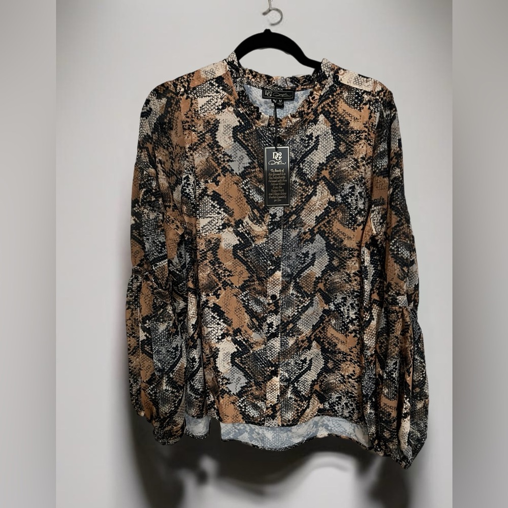 DG2 Diane Gilman Striking Snake Print Blouse Size M